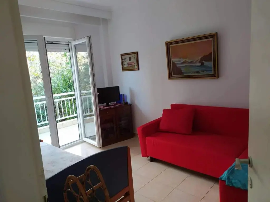 Wonderful and cozy 50m from the sea