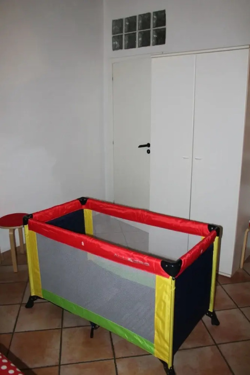 Penthouse Room Private Bath & Wi Fi AC
