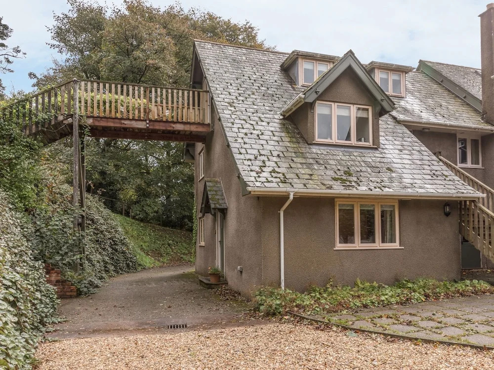 Hunters Lodge