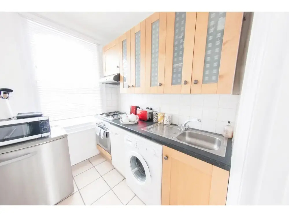 Newly Refurbished, Stylish 1BR Flat in Fulham
