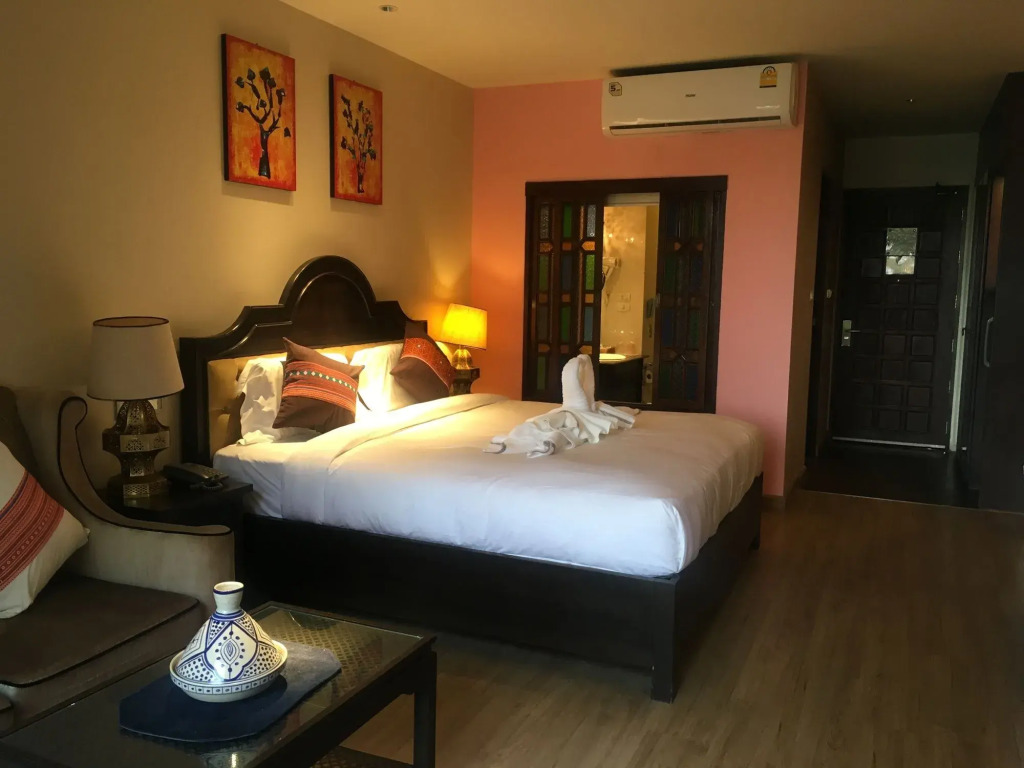 SHEIK ISTANA HOTEL CHIANGMAl