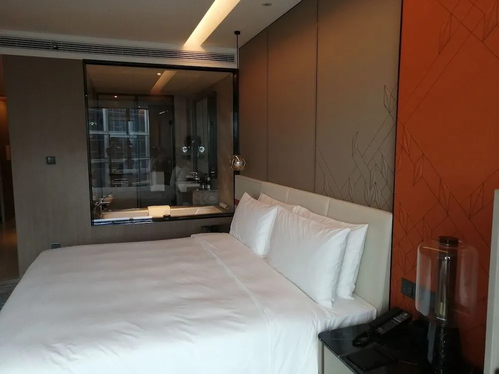 voco Shanghai Hongqiao Hub by IHG