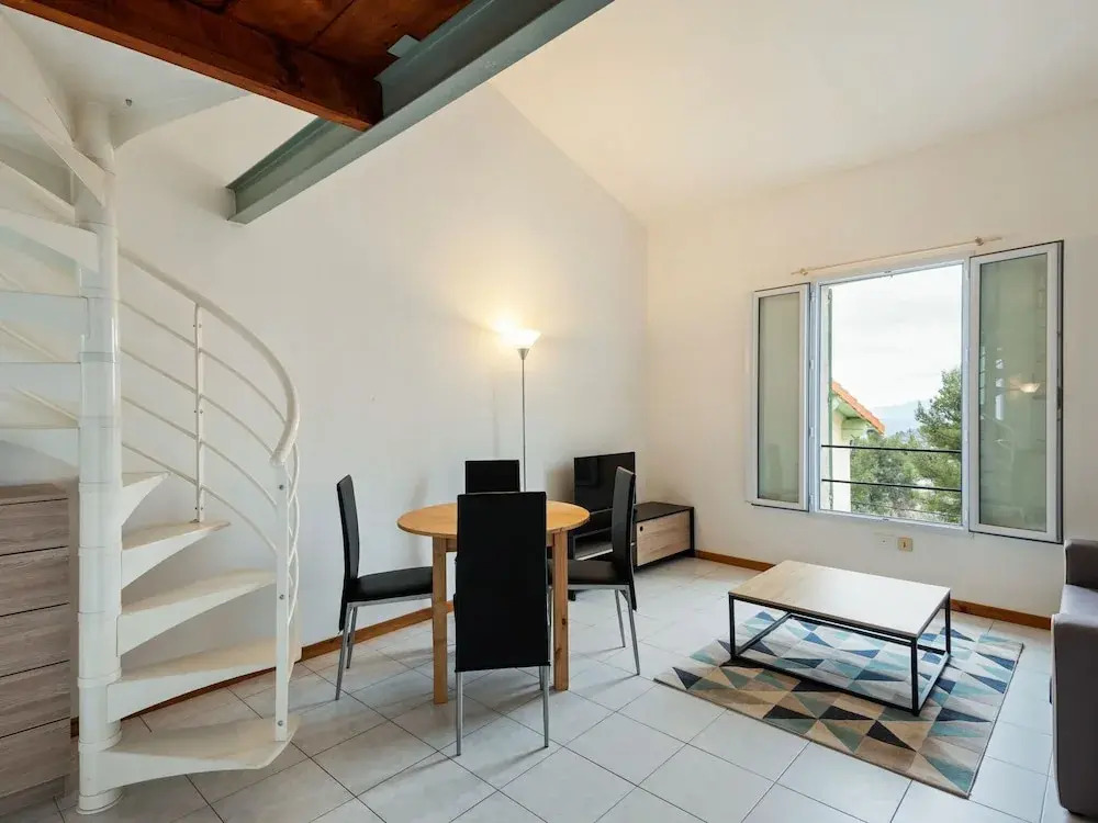 Cosy Holiday Home in Magagnosc Near Golf Club