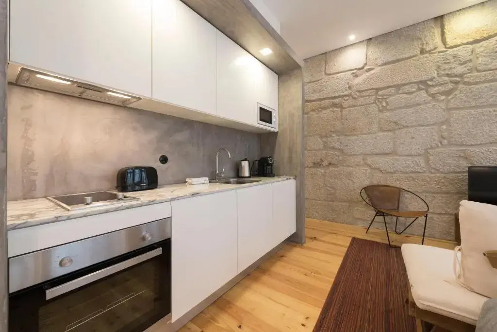 LovelyStay - Rico's Apartment - Almada 1ºF