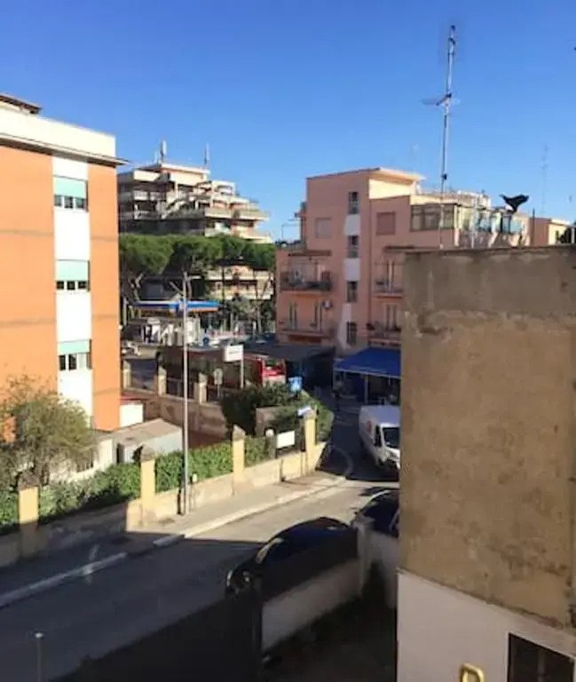 One bedroom appartement with city view terrace and wifi at Roma