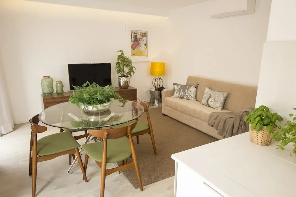 Tear Center Apartments