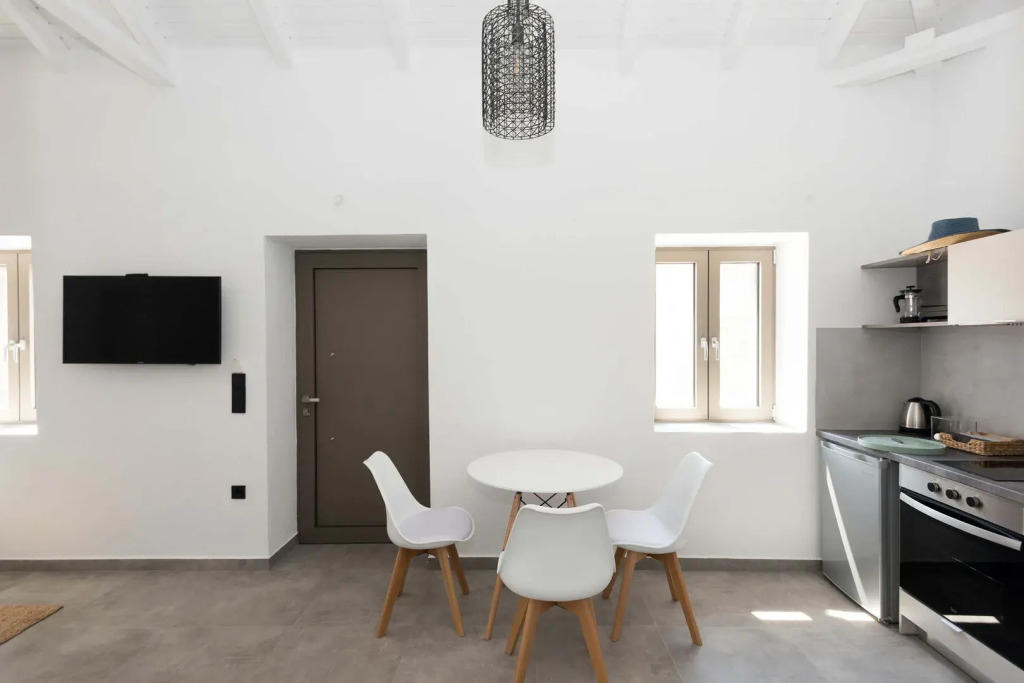 Calme Suites Mani