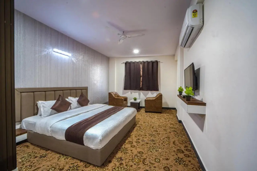 Hotel Jurkis, Kolhapur