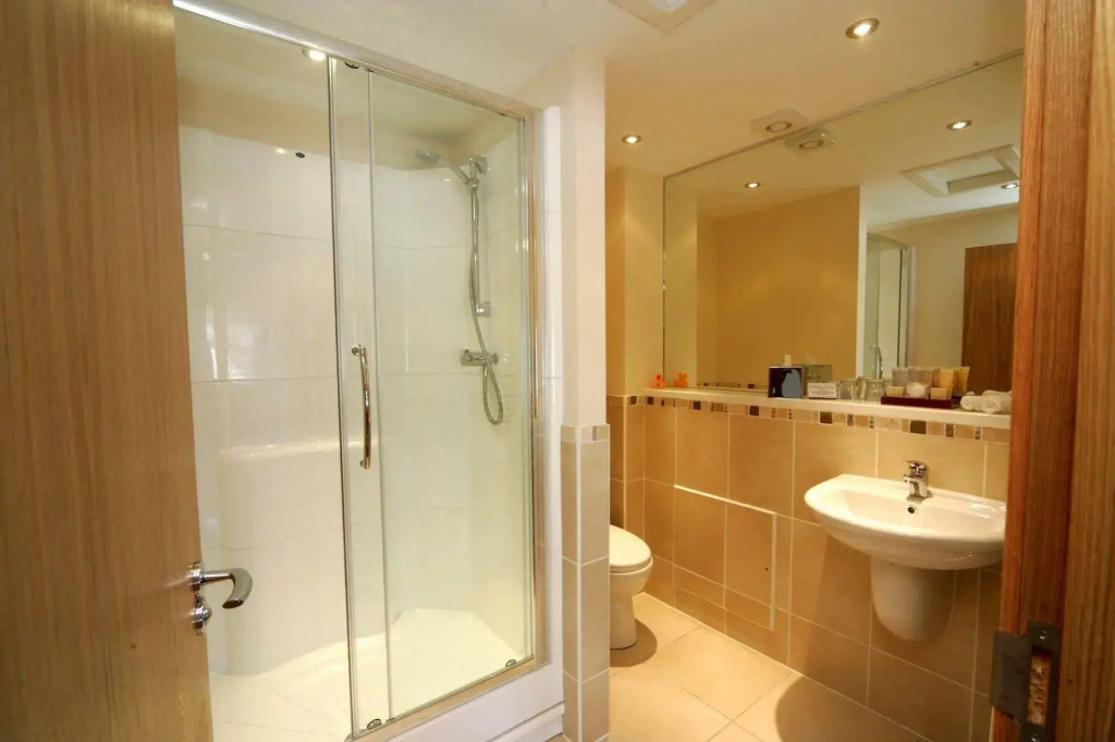 Woodland Bay Hotel
