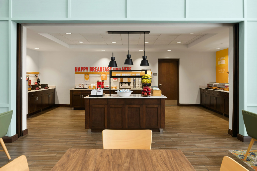 Hampton Inn & Suites - DeLand