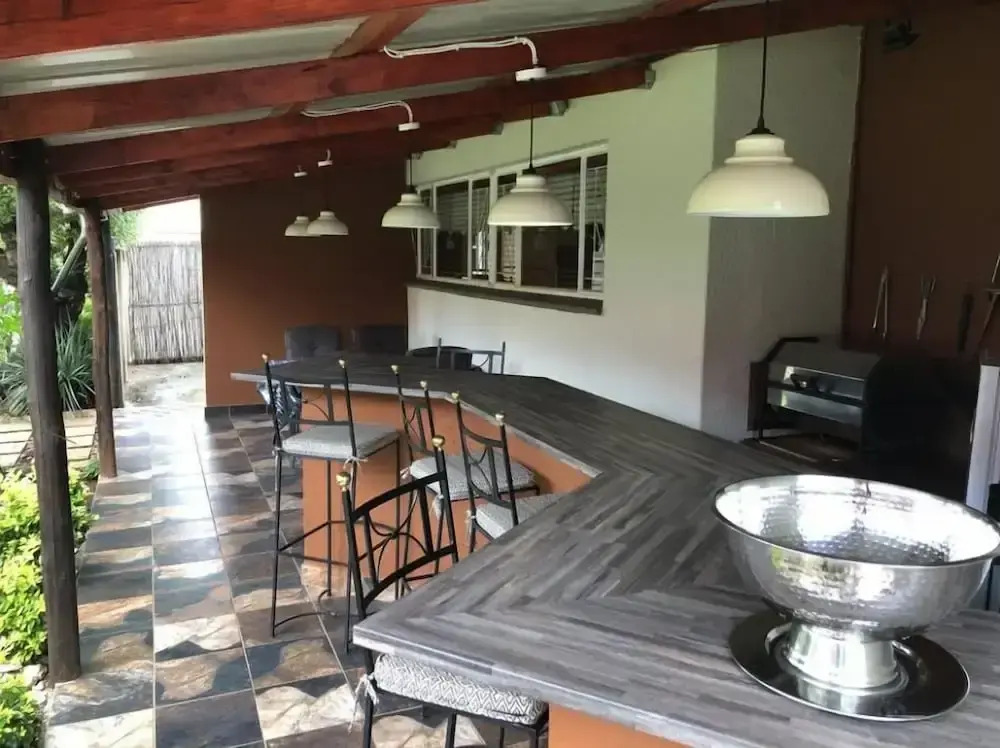 Big "5" Guesthouse