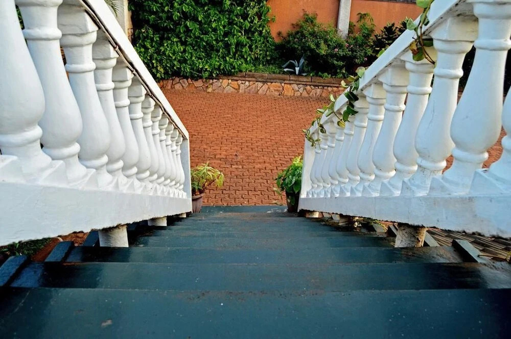 Voyager Hotels and Suites