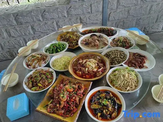 Huarong Country House
