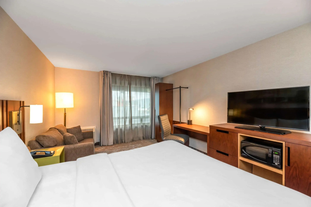 Comfort Inn South Shore