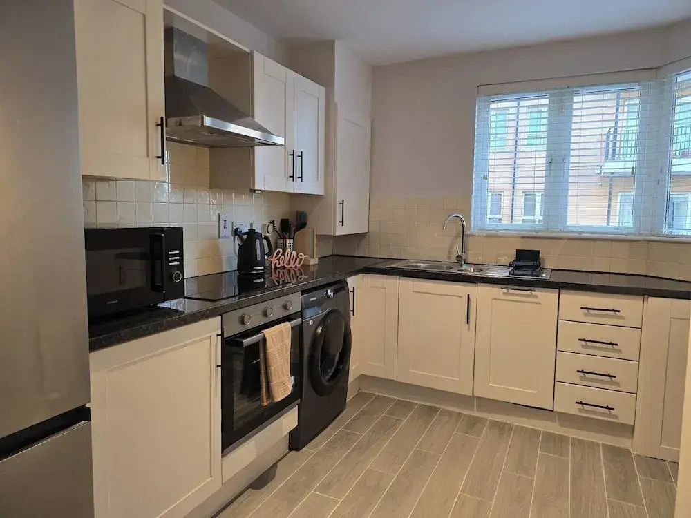 Dublin - 3 Bedroom Cosy Home - Sleeps Max 7