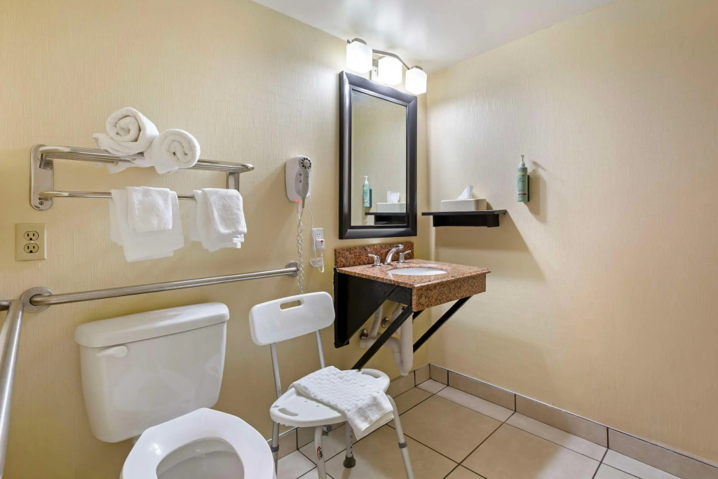 Best Western Inn at the Rochester Airport