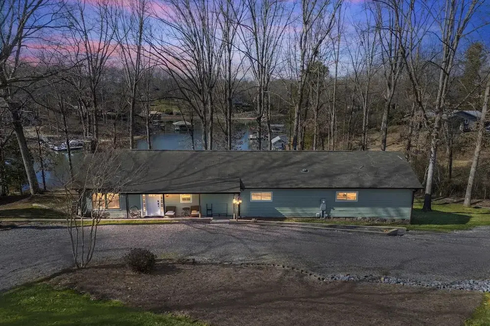 Spacious Hidden Paradise At Lake Norman 4 Bedroom Home