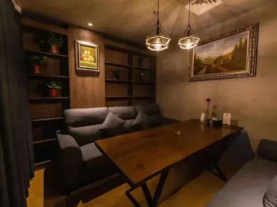 Oriental Union City Hotel