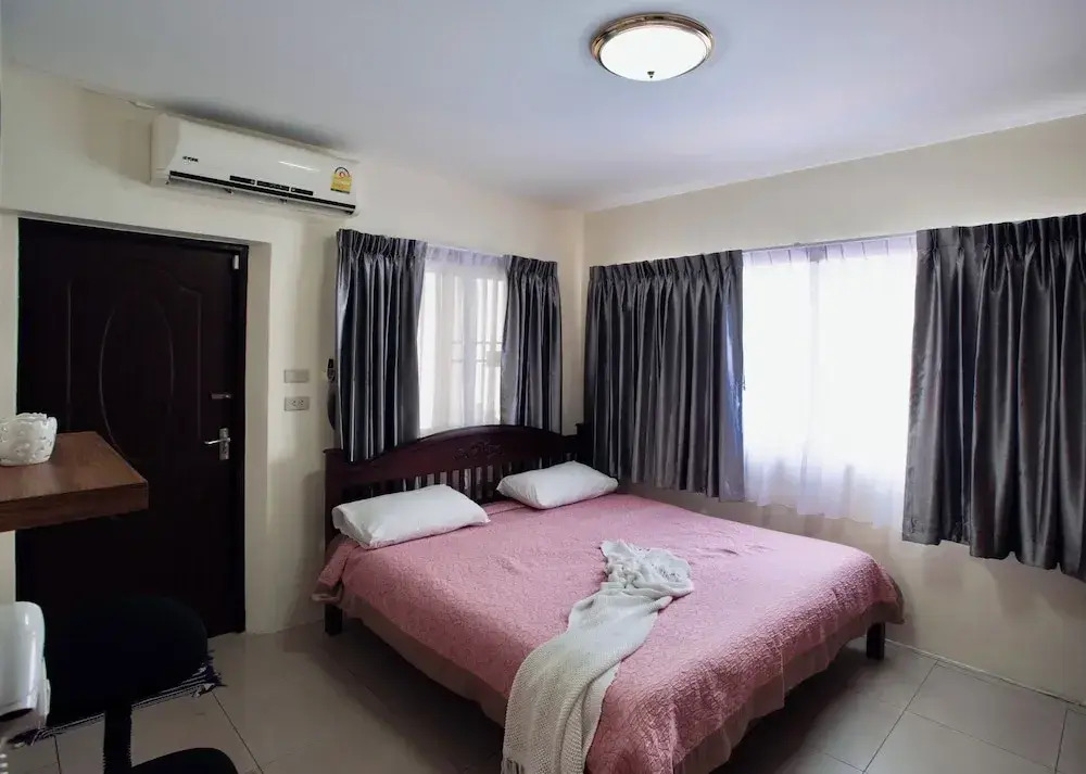 T.W. Marina Pool Villa Pattaya