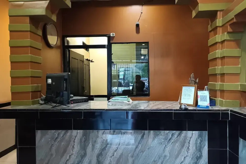 OYO 93485 Hotel Kenzie Sentani