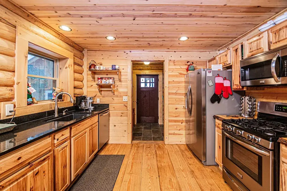 Big Log Lodge