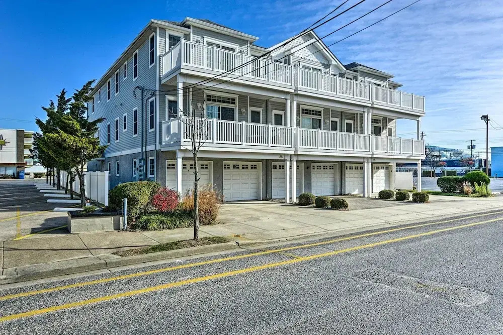 Wildwood Condo: Walk to Beach + Water Parks!