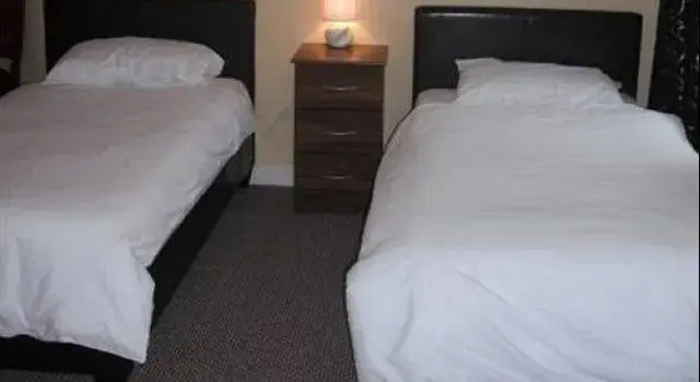 Iona Inn
