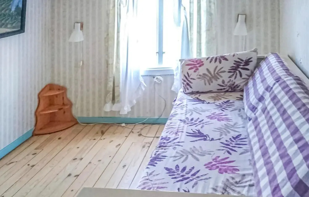 Stunning Home in Löttorp With 4 Bedrooms