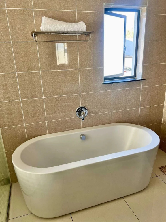 3-bedroom Luxury Apartment