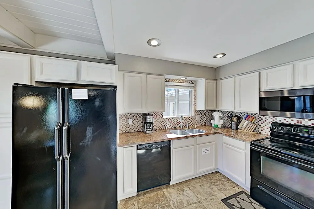 2495 Cougar Trl Home 3 Bedrooms 2 Bathrooms Home