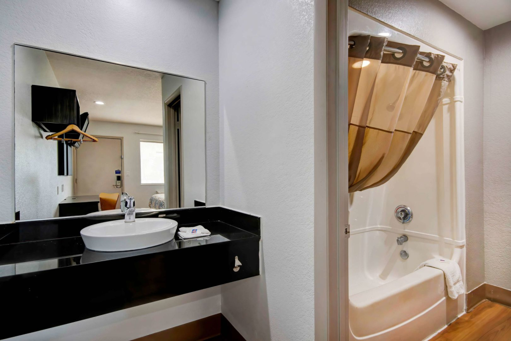 Motel 6-Port Allen, LA - Baton Rouge