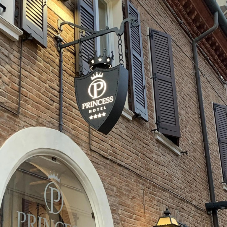 Princess Art Hotel
