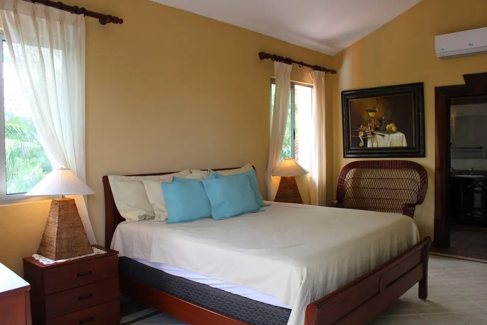 Villa Guavaberry