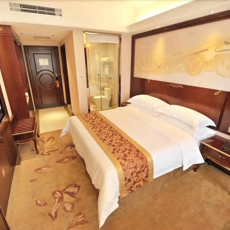 Vienna International Hotel Bazhong East Gate Branch