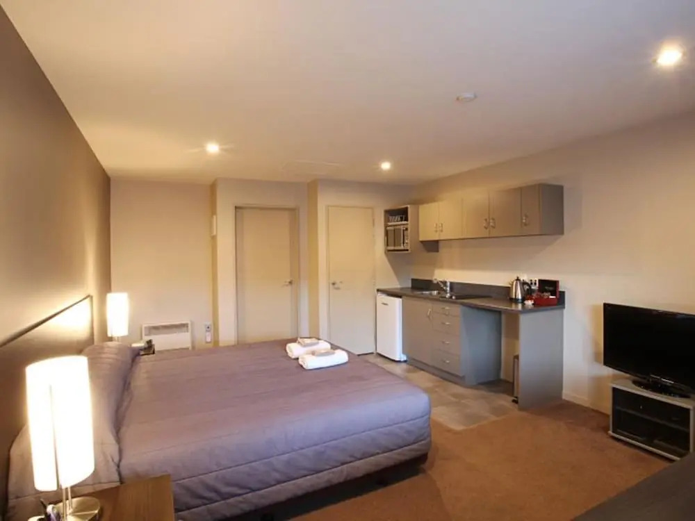 388 Tay Motel