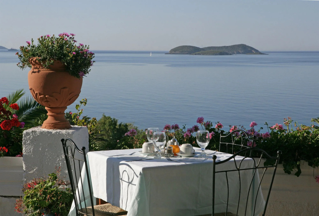 Andros Holiday Hotel