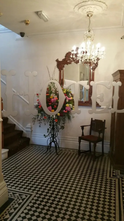 The Carre Arms Hotel