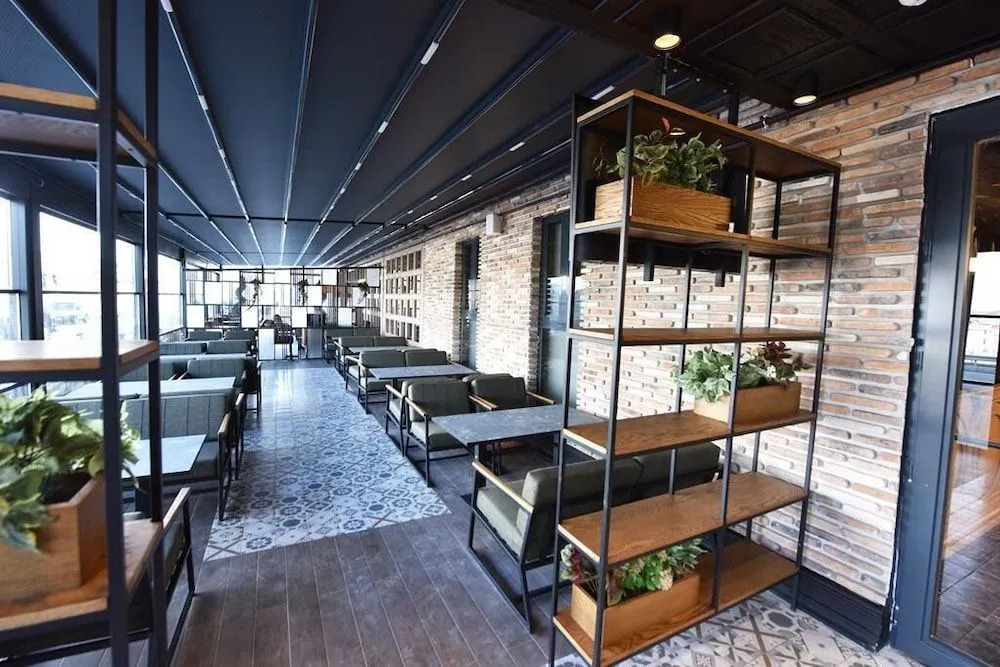 Bayberd Hotel