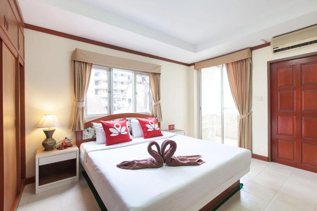ZEN Rooms Rat-U-Thid 200 Phi Road