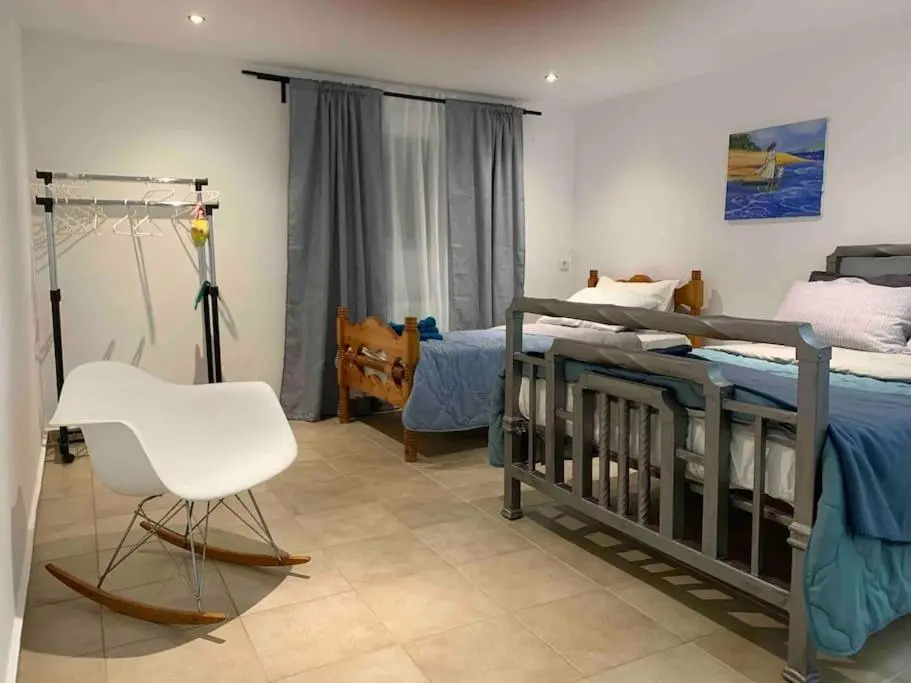 Anemomylos apartment by the sea