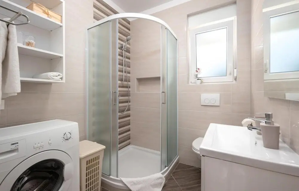 Awesome Home in Kapovci With 3 Bedrooms, Wifi and Outdoor Swimming Pool