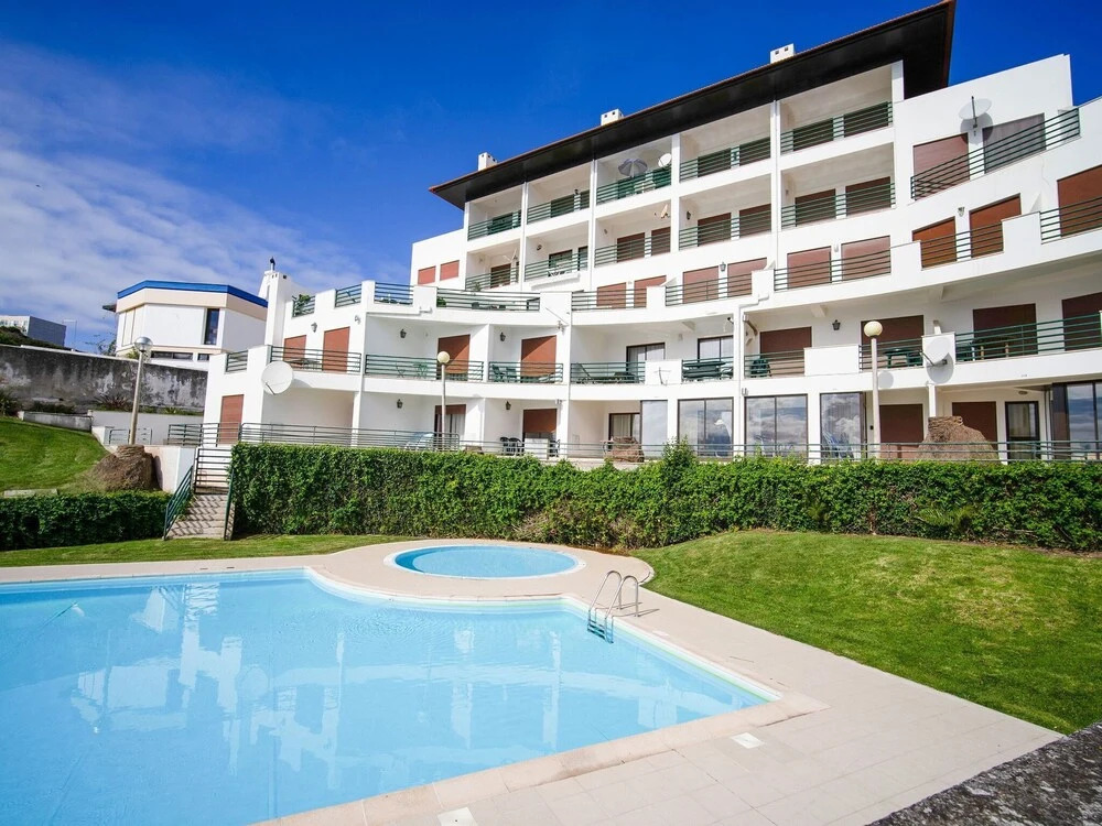 Apartment in a Luxurious Complex in the Center