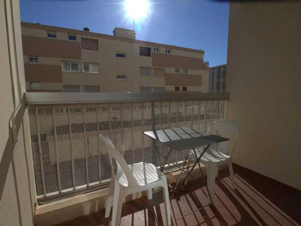 Appartement Balaruc-les-Bains, 1 pièce, 4 personnes - FR-1-553-101