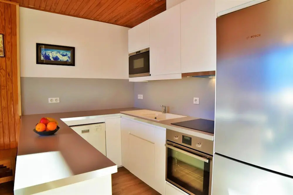 Alpine Retreat Near the Slopes