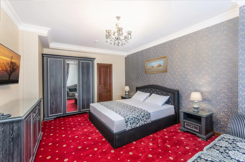 Park Lane Hotel