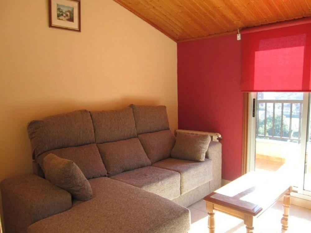 Galicia 100424 3 Bedroom Apartment By Mo Rentals