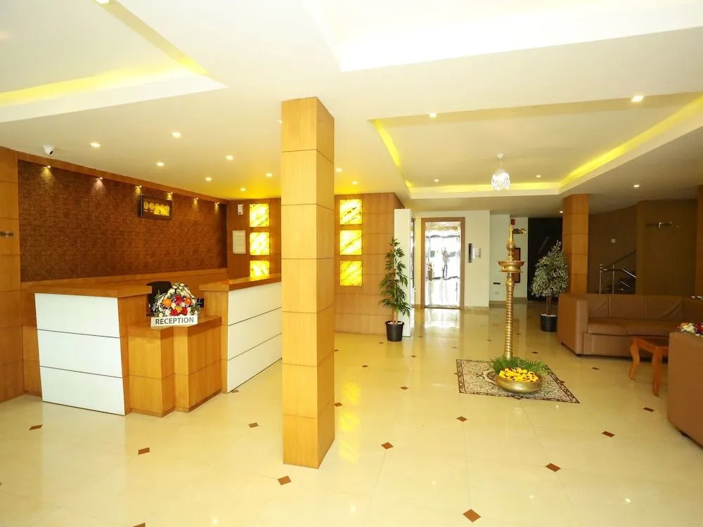 OYO 16812 Hotel Padippurayil