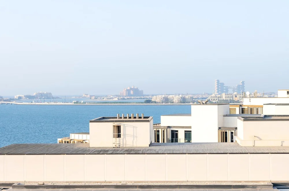 Luxury 2BR - Awesome Views - Ain Dubai