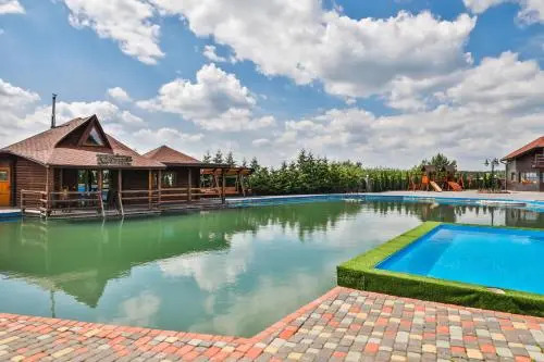 Avalon Hotel&Pool