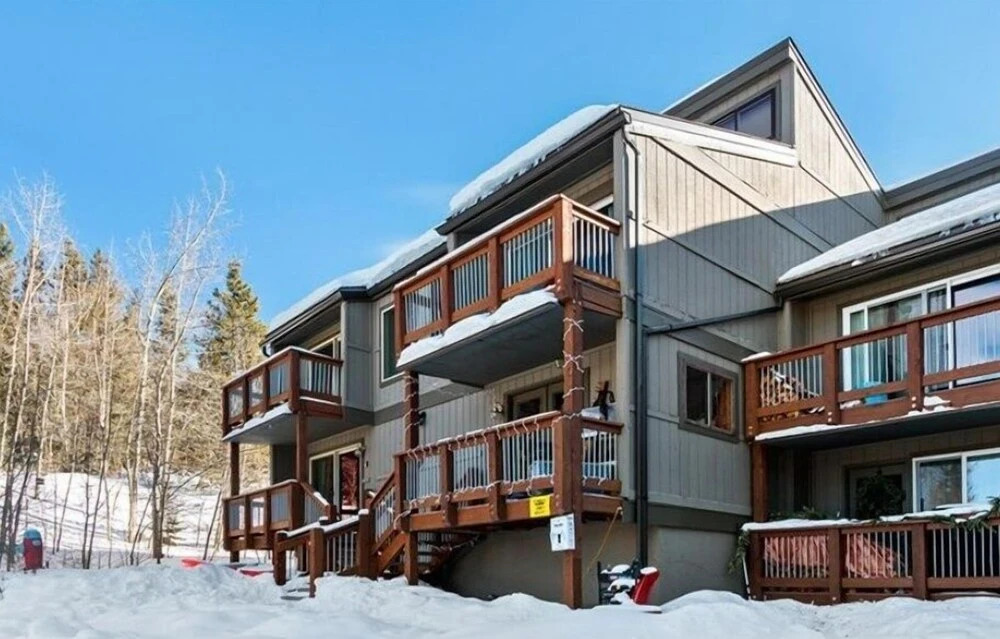 Tenmile Viewhouse 2 Bedroom Townhouse by Redawning